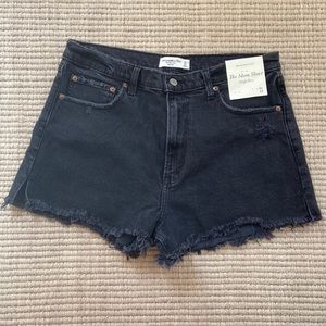 Abercrombie black high rise mom shorts